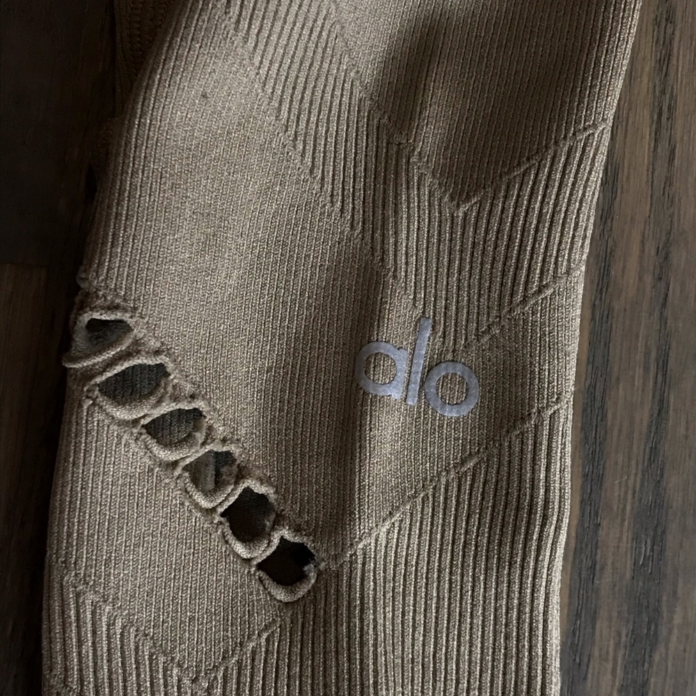 Tan alo athletic leggings - Picture 2 of 4